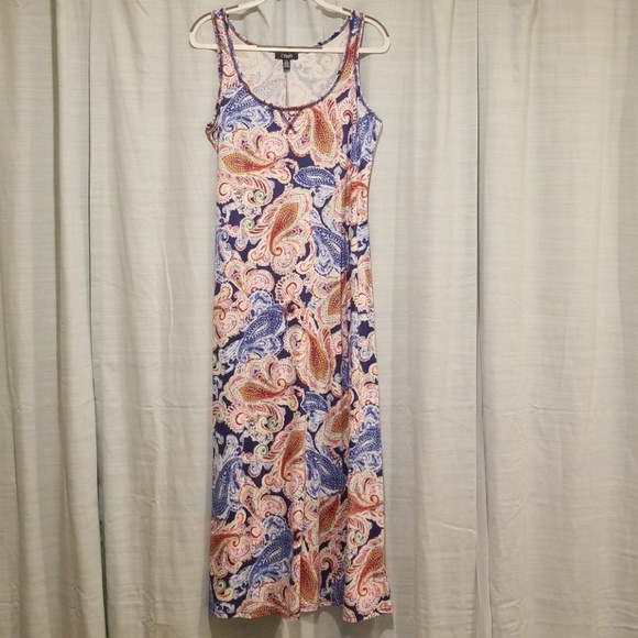 Chaps Dresses & Skirts - Fun and Easy Paisley Maxi Dress